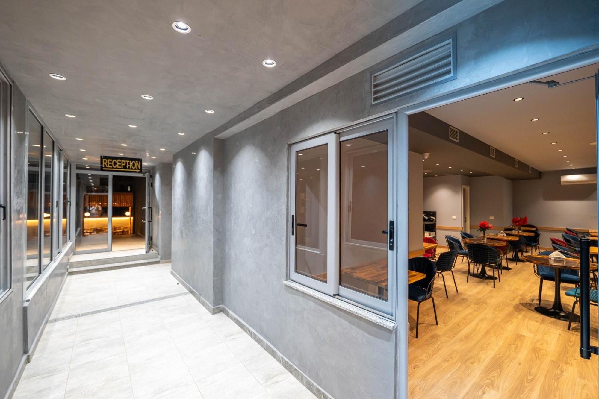 Hotel Piramida Ксамил Екстериор снимка